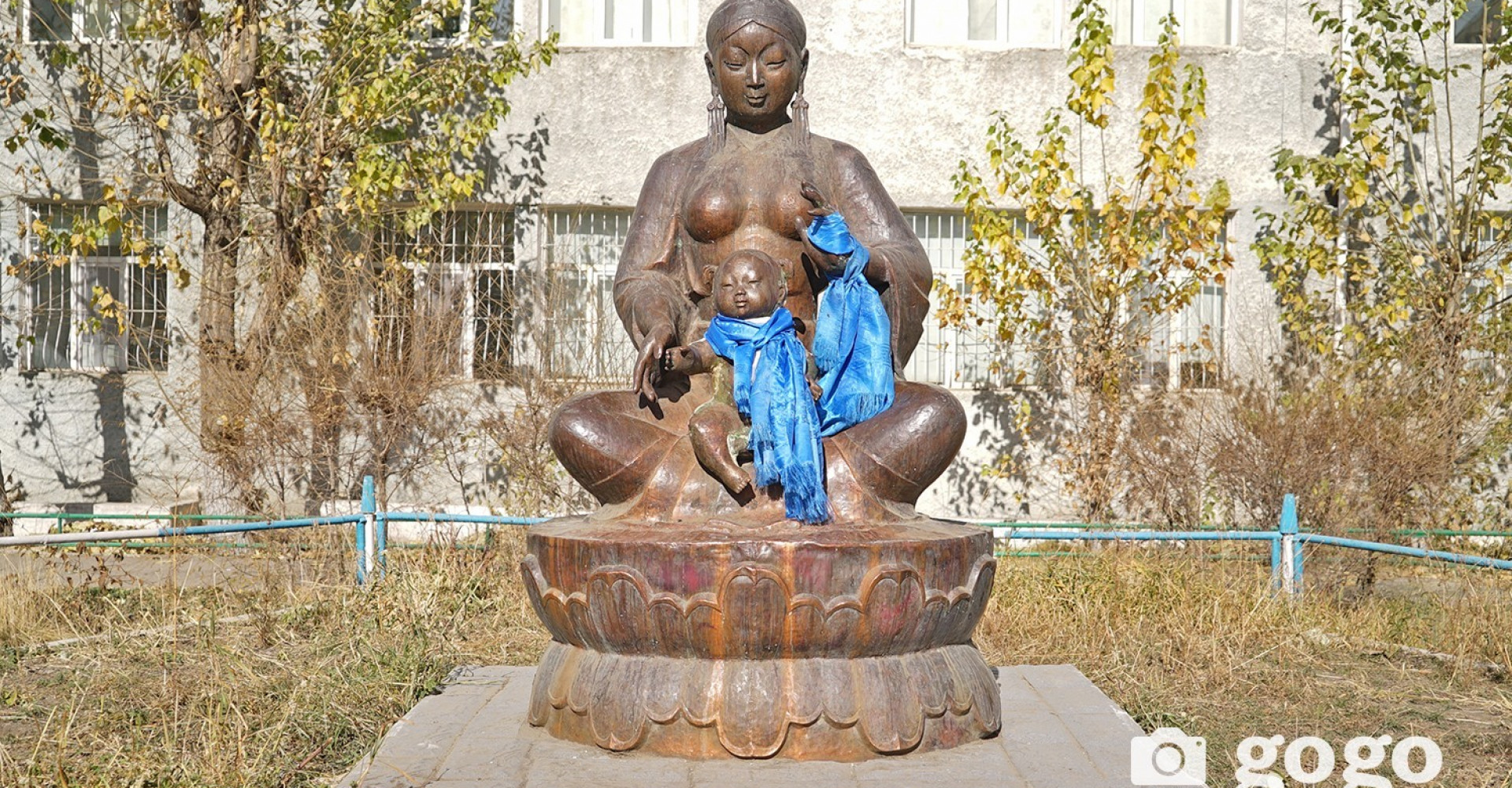 MONUMENT TO MOTHERHOOD