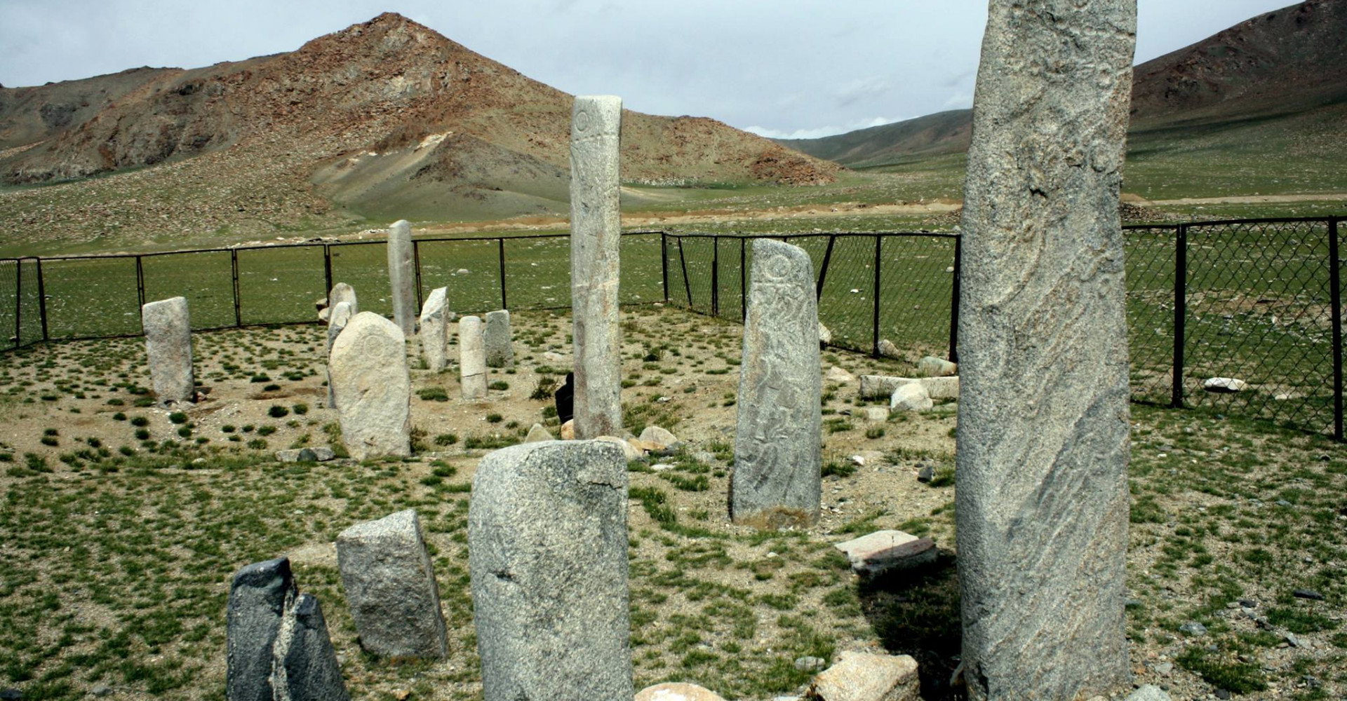 Bayanzurkh Deer stone comples