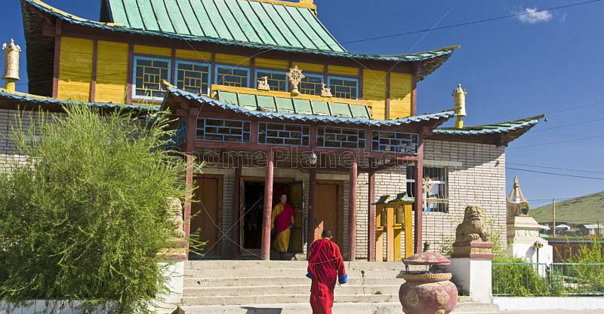 Gandan Muntsaglan Monastery