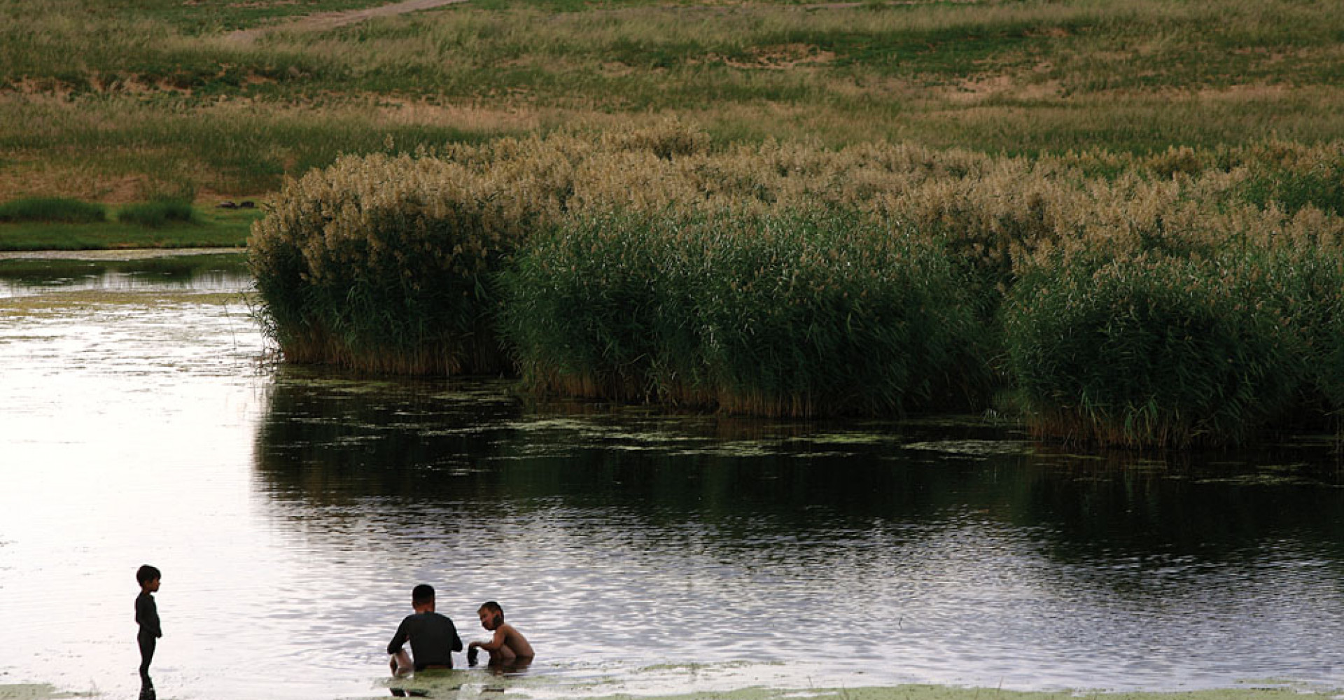Khuriin Nogoon Lake